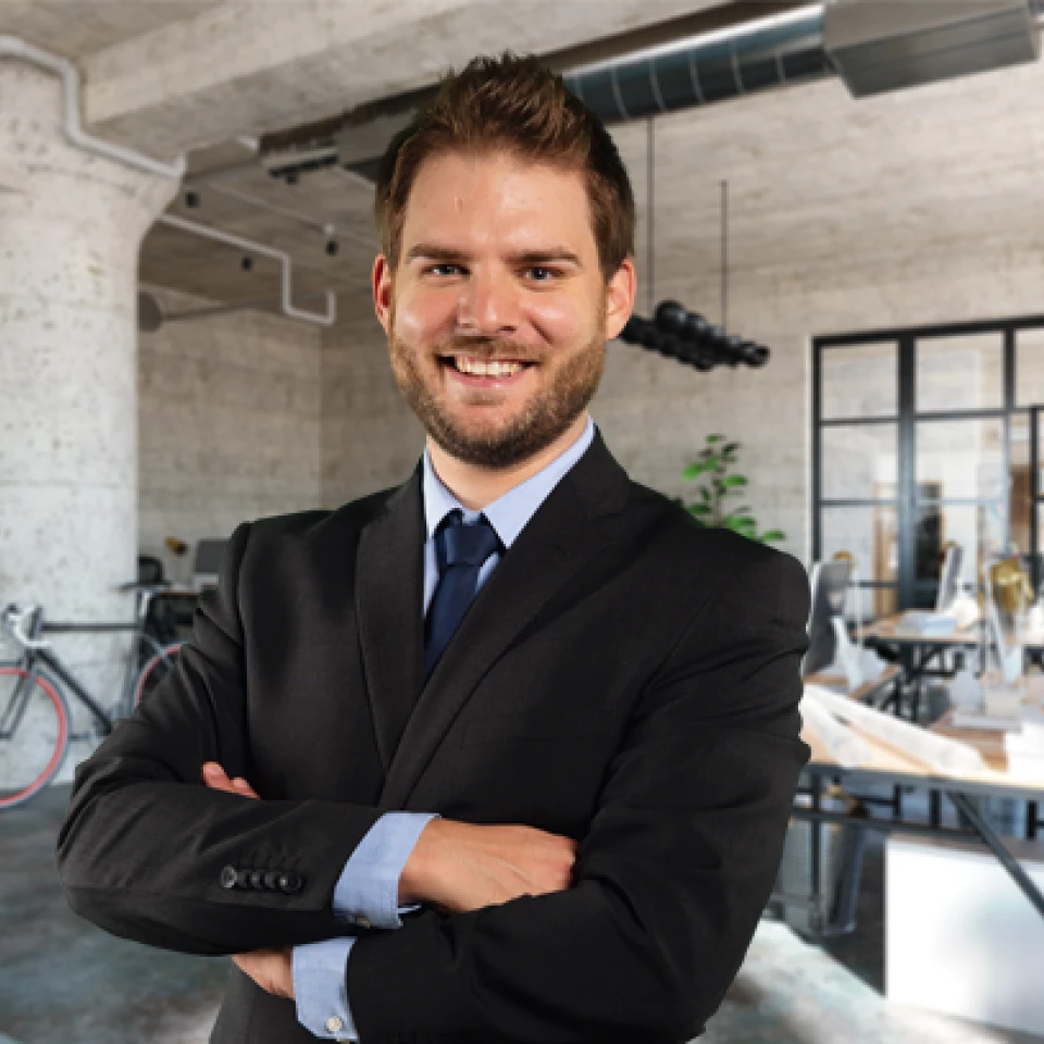 Portrait von Bastian Nowak Leiter Consulting bei R.iT GmbH