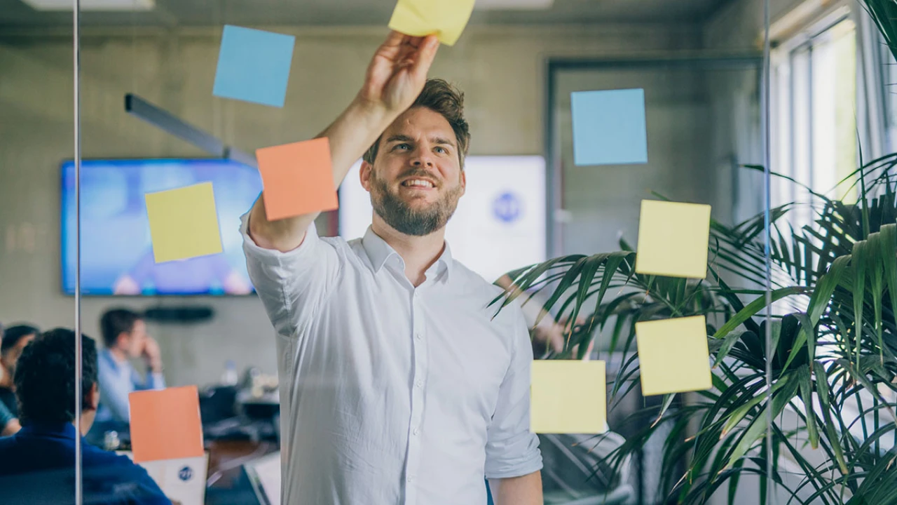 KI-Tools im Vergleich: Copilot, ChatGPT, Claude oder Open Source?